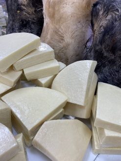 Akça Süt Deri Tulum Peyniri ( Keçi-Koyun Karışık )